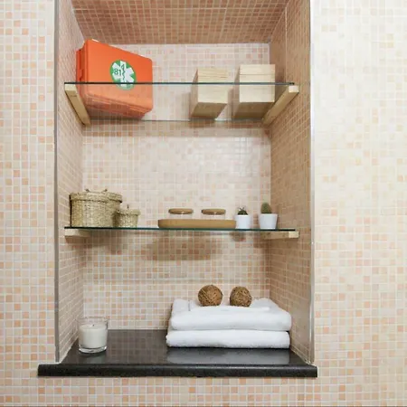 شقة Lorenzo's Art - Spaccanapoli 2 Minuti نابولي