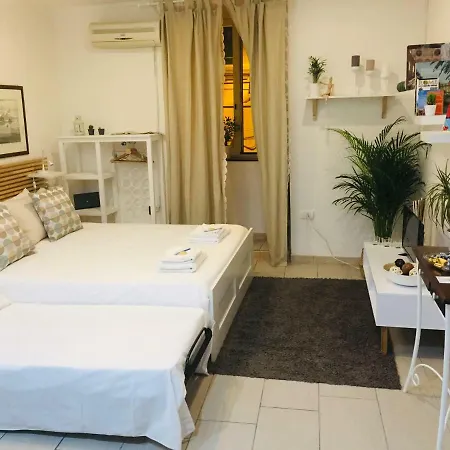 Lorenzo's Art - Spaccanapoli 2 Minuti نابولي