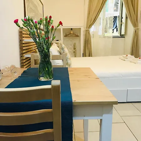 Lorenzo's Art - Spaccanapoli 2 Minuti شقة *