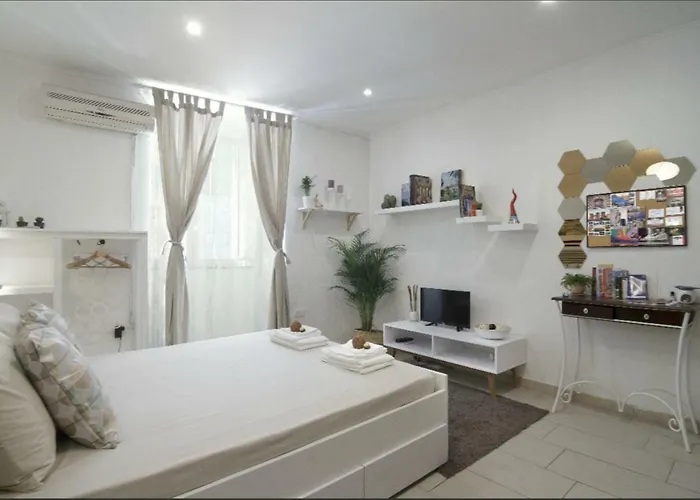 Lorenzo's Art - Spaccanapoli 2 Minuti 아파트 *