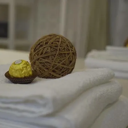 Lorenzo's Art - Spaccanapoli 2 Minuti Апартаменты